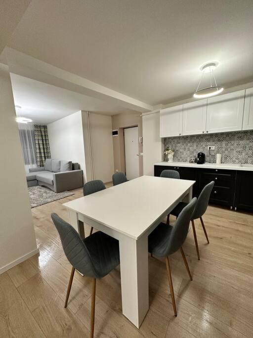 Ultracentral Luxury Apartament Timisoara Ngoại thất bức ảnh